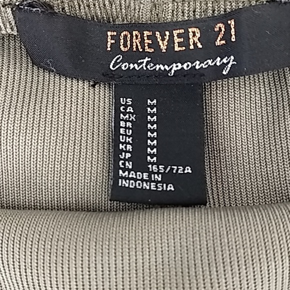 Forever 21 Contemporary Sage Green Pencil Skirt - Picture 2 of 3